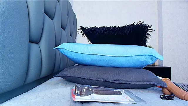 Amy_wats0n Chat XXX live