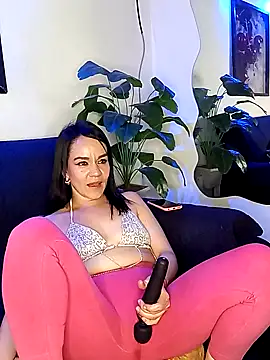 Chat XXX en directo de brandi_bae1