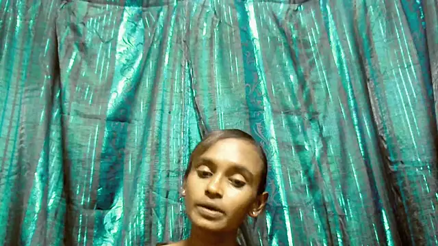 SassyXindian's Live XXX Chat