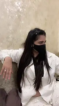 ashwariya23's Live XXX Chat