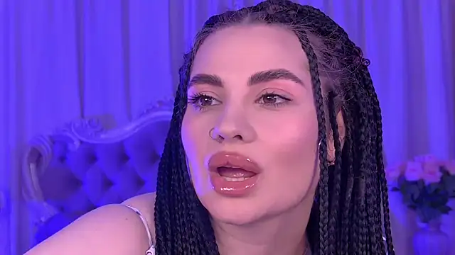 AdrianaTorres' Live XXX Chat