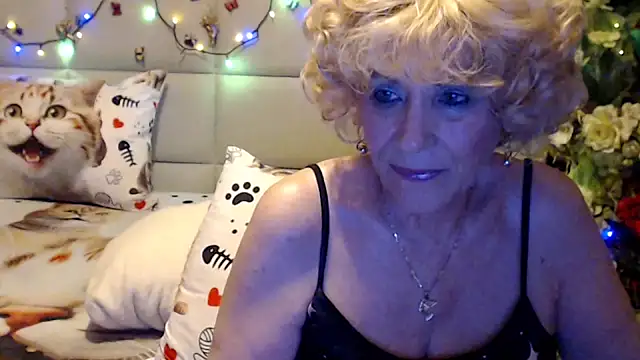 Chatroom XXX en direct de HappyWomanOn