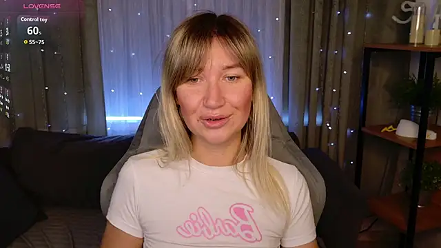 دردشة MilaBott الجنسية المباشرة