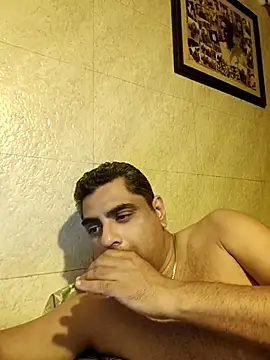 hardnhornybull Chat XXX live