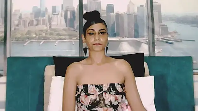 ErroticStarr's Webcam Show