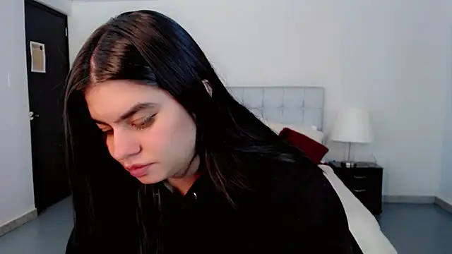 _Maddison_Ivanova_ Chat XXX in diretta