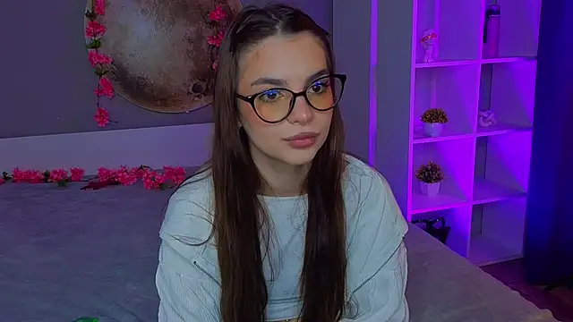 LauraHansil's Live XXX Chat