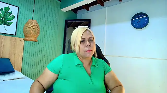 Chat +18 de eva_colen50 ao vivo