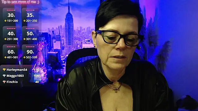 ninarandmann's Live XXX Chat