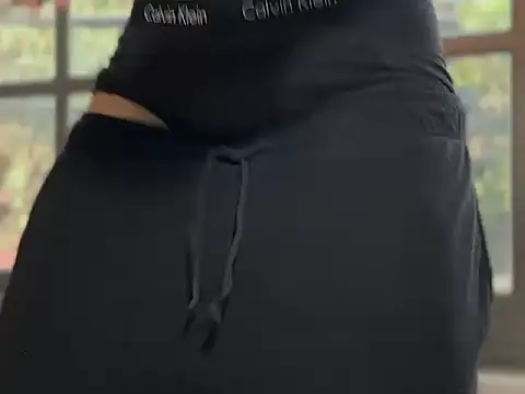 mcklister_kinky_feets – Naživo XXX chat