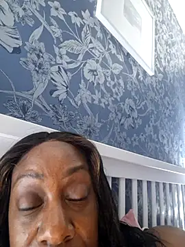 Ebony-SultryX Live XXX Chat