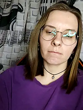 Chat +18 de Aashikalaa ao vivo