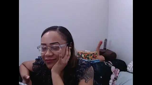 Pertunjukan Kamera Web RylReese