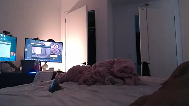 Mikela_Alexa: вебкам-шоу