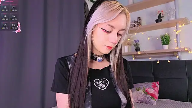 Chat XXX en directo de TristaRoht