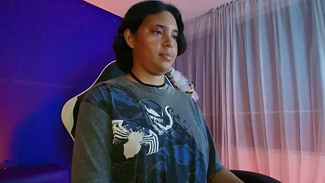 XXX chat uživo modela Emmapark_