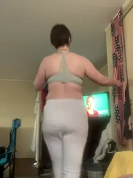 CUMFOREVERY1nTitTiES2's Live XXX Chat