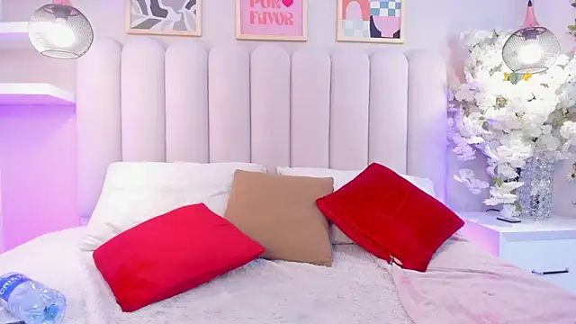 Viollet_xoxo Chat XXX in diretta