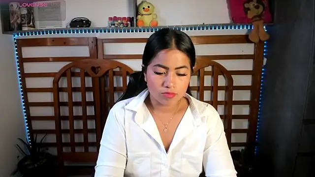 Chatroom XXX en direct de vickylatina_