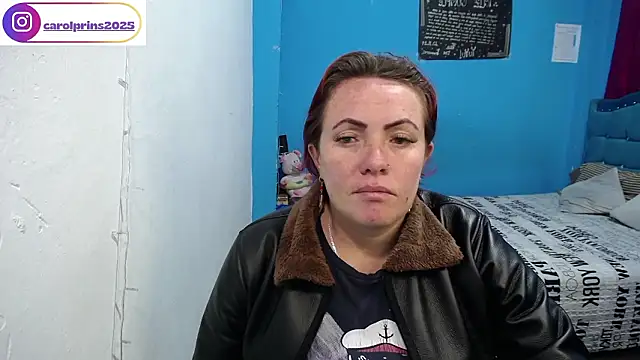 Carolinhe Obrolan Langsung XXX