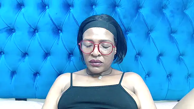 SpicyQueenxxxx Live XXX-Chat