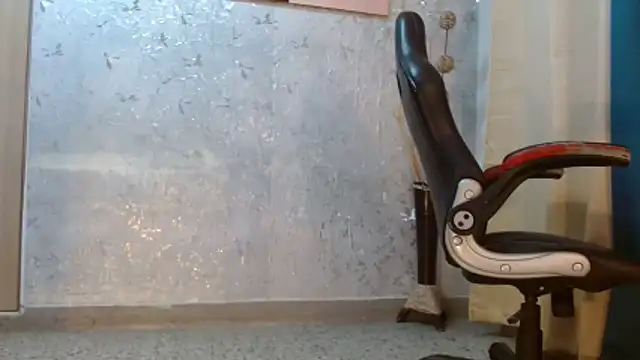 XXX chat uživo modela PaulinaRubio_