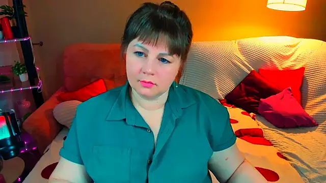 CrystaalStaar Adlı Modelin Canlı XXX Sohbeti