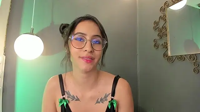 Alana_Martinez_ Adlı Modelin Canlı XXX Sohbeti