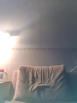 Evelina_cuteのライブXXXチャット