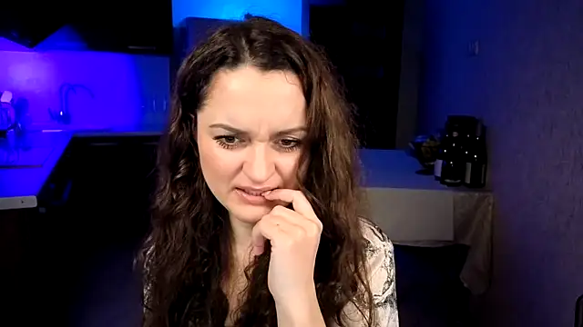 Cerann1 Adlı Modelin Canlı XXX Sohbeti