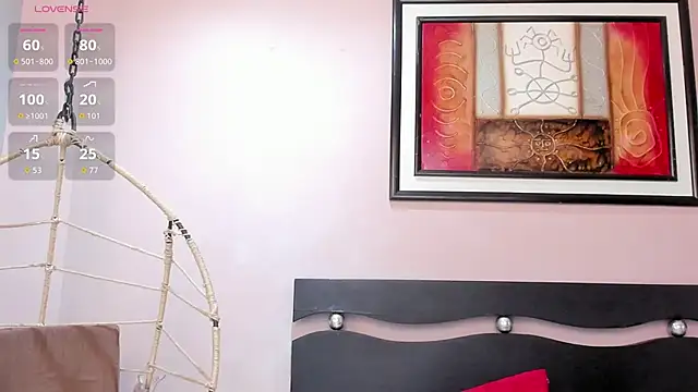 XXX chat uživo modela _LaraMom_