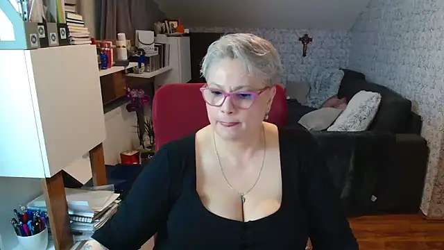 bigtits4you's Live XXX Chat