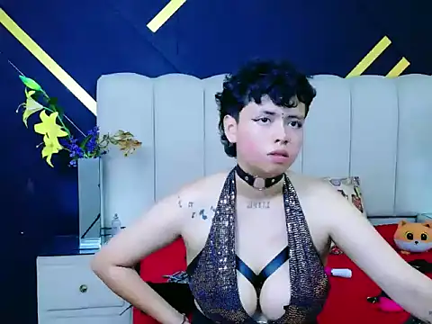 NikiEvanz Show in webcam