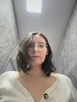 The_Snowwhitee's Webcam Show