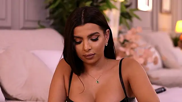 NicoleCellini Chat XXX in diretta