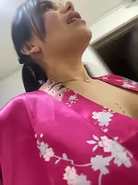 Miah_gomez_: απευθείας συνομιλία ΧΧΧ