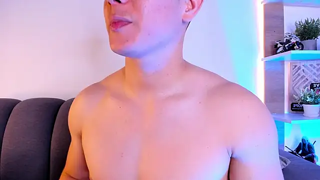 Alan_hadid1 élő XXX-chatje