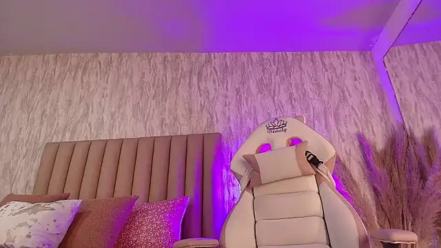 Emely_florence_'s Webcam Show