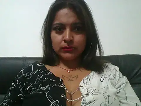 Sarah-917 Live XXX-Chat