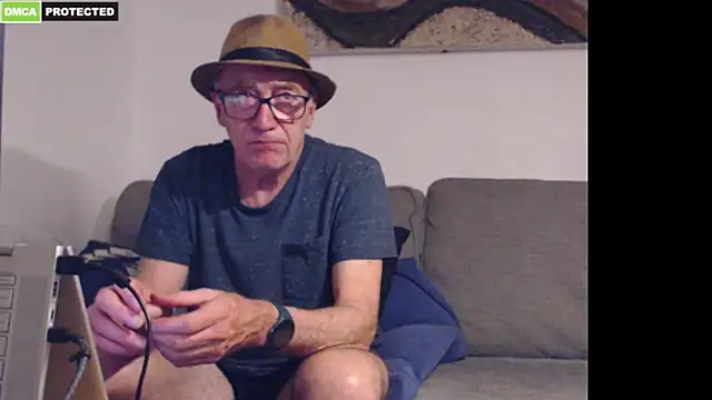 Pokazy przed kamerką – bluedae1