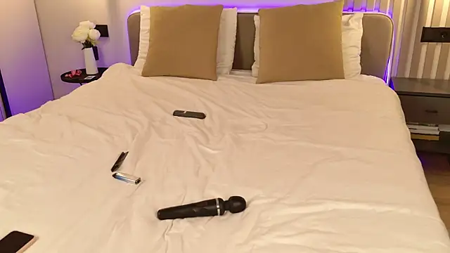 EvaEliss Adlı Modelin Canlı XXX Sohbeti