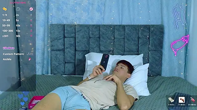 NicolasTorrez élő XXX-chatje