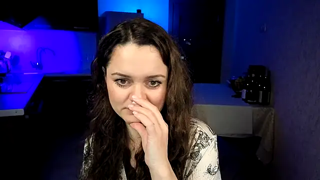 Cerann1 Adlı Modelin Canlı XXX Sohbeti