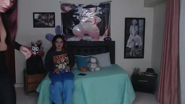 Marilynselxoveanalhard Pertunjukan Webcam