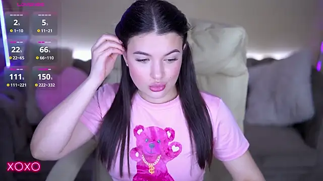 YourLolaBunny Pertunjukan Webcam