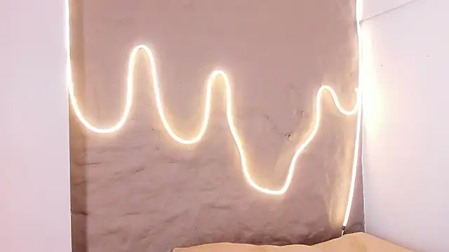 Shanntal_ Chat XXX in diretta