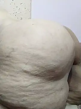 Mama_Queeen Webcamshow