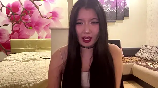 MaeRaads Chat XXX in diretta