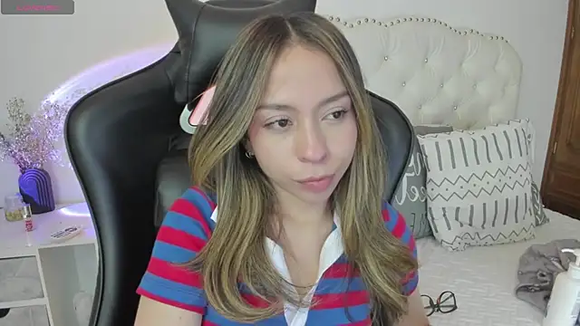 LuuluBerry: онлайн-секс-чат