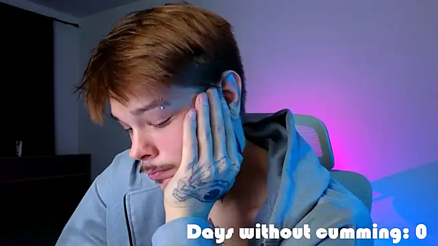 Pokazy przed kamerką – DENIS_HERE